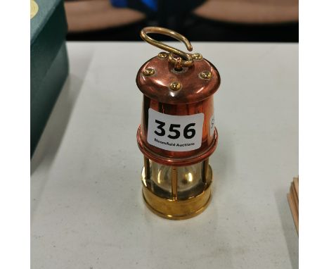 MINIATURE BRASS AND COPPER RAILWAY LAMP