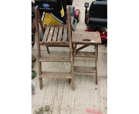 A VINTAGE WOODEN KITCHEN STEP STOOL AND A TWO RUNG WOODEN STEP LADDER 