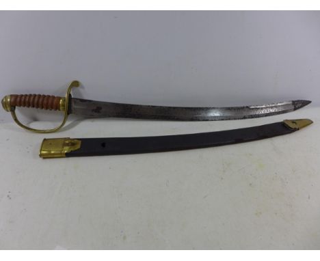 A 19TH CENTURY POLICE OFFICERS SWORD AND SCABBARD, 60CM BLADE, LENGTH 76CM 