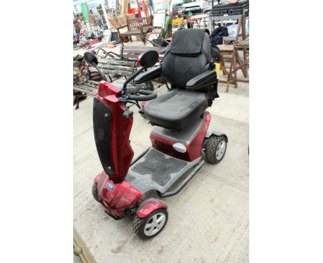 A TGA MOBILITY SCOOTER WITH KEYS BUT NO CHARGER (FROM A DECEASED'S ESTATE) 