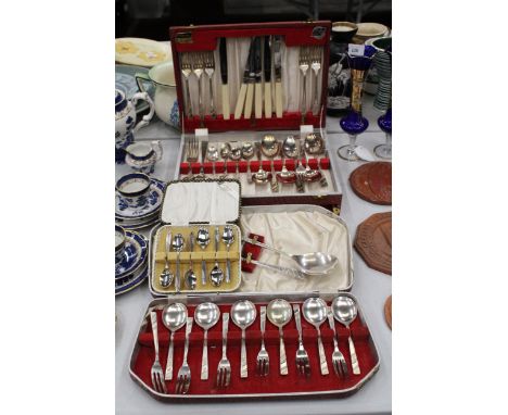 THREE BOXES OF VINTAGE FLATWARE TO INCLUDEA VINERS CANTEEN OF CUTLERY 