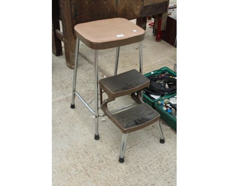 A RETRO PRESTIGE TUBULAR METAL KITCHEN STEP STOOL 