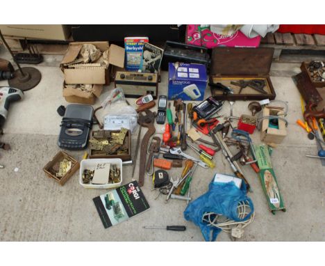 AN ASSORTMENT OF TOOLS AND HARDWARE TO INCLUDE HINGES, SPANNERS AND RADIOS ETC 