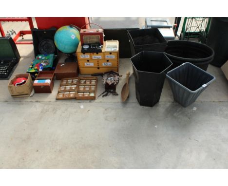 AN ECLECTIC COLLECTION OF ITEMS TO INCLUDE A CLOCK, A GLOBE AND PLANTERS ETC 