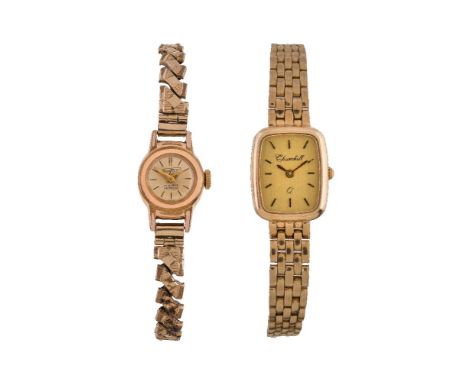Churchill, a lady's 9 carat gold bracelet wristwatch, Swiss quartz movement, 1 jewel, cal. ETA 901.005, gilt dial, applied ba