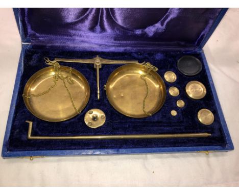 CASED SET OF PAN SCALES AND WEIGHTS