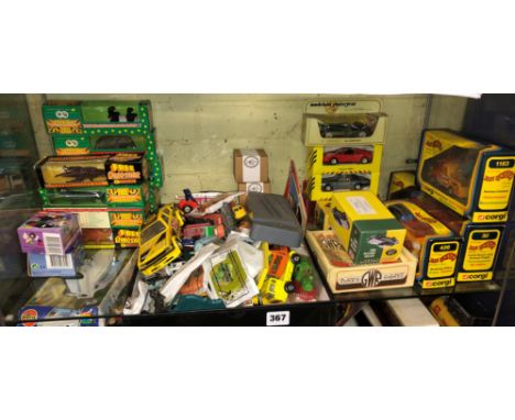 CORGI JEAN RICHARD CIRCUS VEHICLES NO.30, 426, 1163, DIECAST MODELS JAGUAR E TYPES, XJS AND FERRARI 348, PLUS A TRAY OF ASSOR