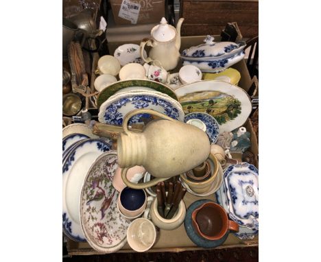 TWO BOXES CONTAINING ROYAL ALBERT VAL D'OR TEASET INCLUDING TEAPOT AND A CROWN ROYAL LILY TEA SERVICE, FLO BLUE VEGETABLLE AN