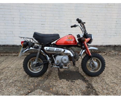 Original and unrestored 1970s Z50J. A Japanese domestic-market Monkey Bike in original unrestored conditionFolding bars for e