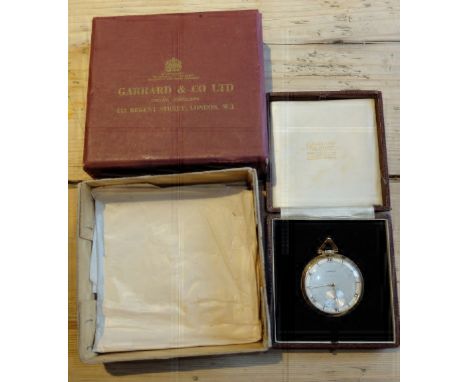 Vintage Boxed Garrard 9ct Gold Presentation Pocket Watch.
The Pocket Watch is in an very good cosmetic order and is in an wor