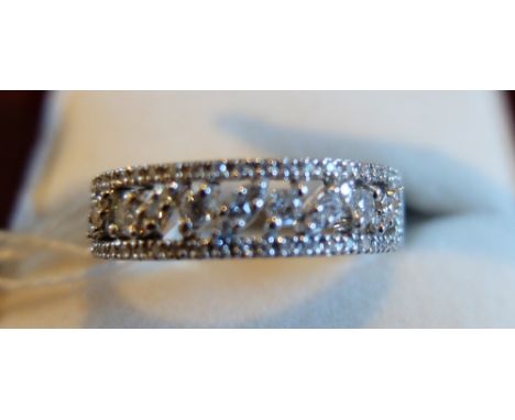 18ct White Gold and Diamond Ring 0.45 carats.