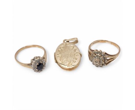 9ct gold jewellery including diamond chip cluster ring, sapphire and diamond chip cluster ring and a locketCondition Report:A
