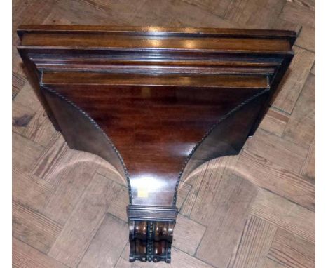 Edwardian mahogany bracket clock shelf. Condition report: see terms and conditions.