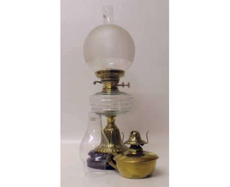 Victorian oil lamp and small brass ditto. Condition report: see terms and conditions.