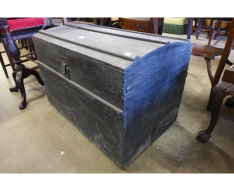 An early 20th Century steamer trunk