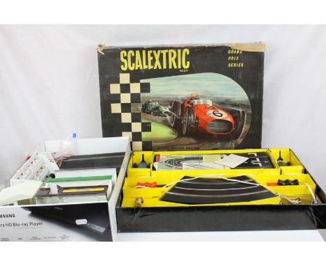 Boxed Triang Scalextric Grand Prix Series set with both slot cars plus a quantity of additional accessories to include roadsi