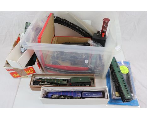 Quantity of OO gauge model railway to include Hornby Empire of India locomotive (af), Hornby BR 4-6-2 locomotive, track, book