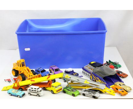 Quantity of plastic and diecast models to include Mattel Hot Wheels 