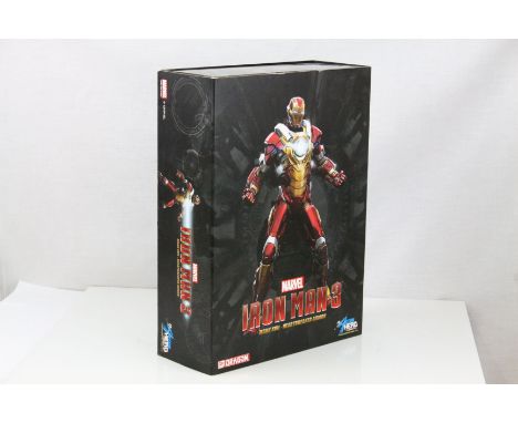 Boxed Dragon Action Hero Vignette 1:9 Marvel Iron Man figure, complete and vg