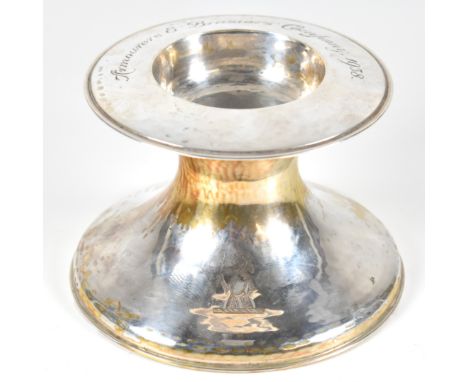 A George VI hallmarked planished silver Armourers and Brasiers Company 1938 candle holder / tea light stand. Hallmarked Londo