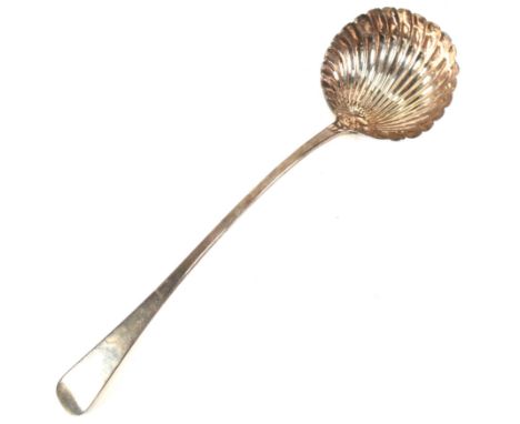 An George III 19th century silver hallmarked soup / punch ladle. Hallmarked London 1816 by John Lambe.Length 34cm approx. Wei