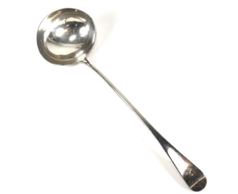 A George III silver hallmarked soup / punch ladle by Thomas Whipman. Hallmarked London 1802. Weight 187g. Measures 35cm appro