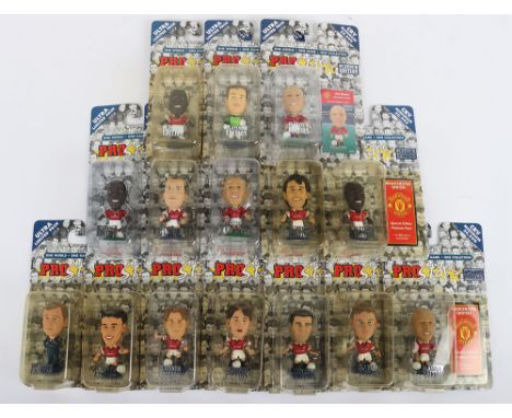 Fifteen Manchester United Blue and Green Bases Corinthian Platinum Edition Pro Stars Figures 1999 CRV Minimum 20,000. Includi