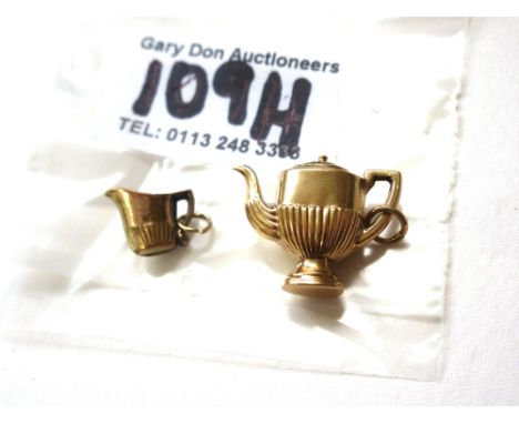 9K GOLD TEAPOT CHARM W: 1.3G AND MILK JUG CHARM