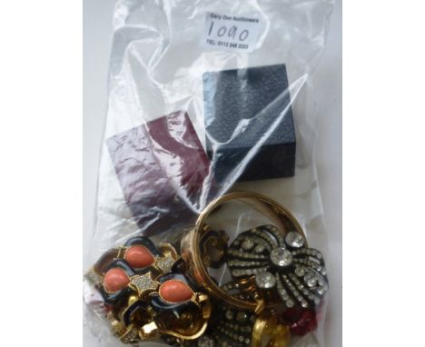 BAG OF ASSORTED COSTUME JEWELLERY INCLUDING KENNETH JAY LANE, SILVER RING AND EARRINGS