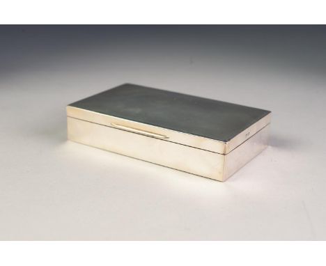 PRE-WAR SILVER CEDAR LINED CIGARETTE BOX with engine turned cover, Birmingham 1936 