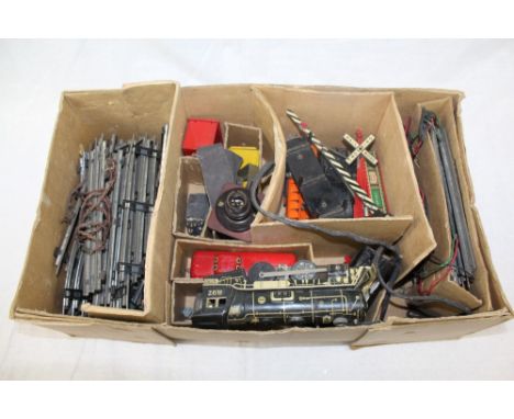 Railway - 1940s Louis Marx & Co. Streamline Electric Train Set in original box, presented by Wallis Duchess of Windsor while 