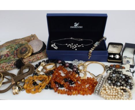 Quantity of vintage costume jewellery and bijouterie - including a Christian Dior gilt metal necklace, Swarovski crystal neck