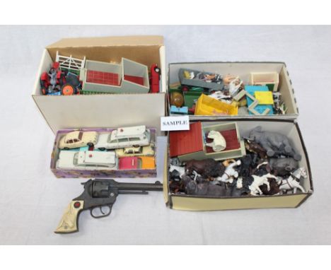 Selection of toys - including early Dinky, Britains (200+) farm animals, Bronco cap gun, etc