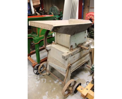 R. Hunt & Co. turnip cutter in original conditionIf you are looking to purchase, or are fortunate enough to purchase an item 