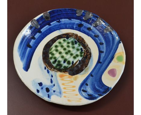 SANDY BROWN Ceramic dish Signed to the back Diameter 28.2cm
