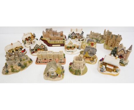 A collection of sixteen Lilliput Lane models including Glamis Castle, Balmoral L2288, Lundy Lighthouse illuminated cottages L