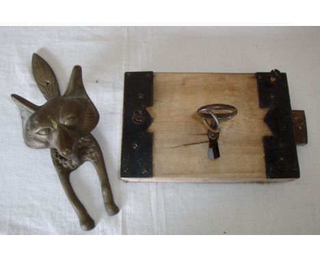 Brass door knocker in the form of a fox and a large heavy wooden block door knock with key (2)