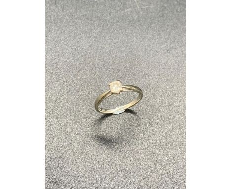An 18ct white gold and diamond ring (Approx .33ct)
