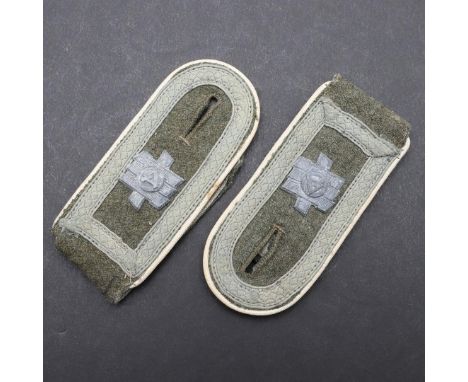 A PAIR OF SECOND WORLD WAR GERMAN M.1943 PATTERN INFANTRY SHOULDER STRAPS. A pair of Infantry NCO's M.1943 pattern shoulder s