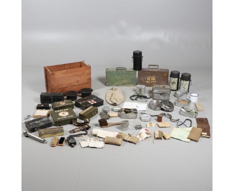 A COLLECTION OF SECOND WORLD WAR AND LATER MESS AND OTHER TINS AND ACCESSORIES. A collection of Militaria including mess tins