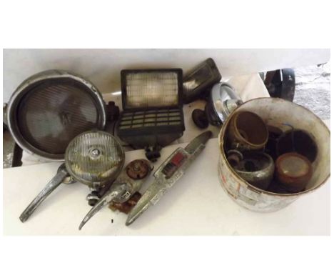 QUANTITY OF ASSORTED SPOT LAMPS, HEAD LAMPS AND LIGHT UNITS 