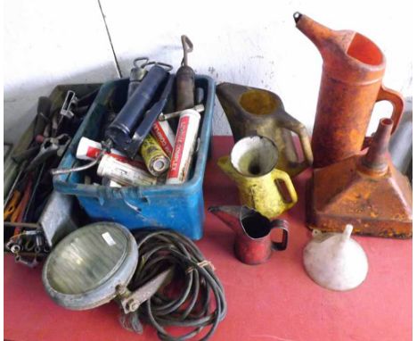 ASSORTED PLASTIC CANS AND POURERS, GREASE GUNS AND TUBES AND MIXED TOOLS TO INCLUDE SOCKETS ETC 
