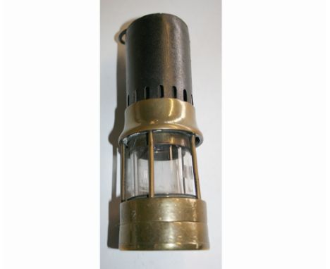 VINTAGE RICHARD JOHNSON CLAPHAM & MORRIS LTD MINER'S SAFETY LAMP 