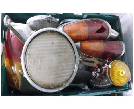 ASSORTED HEAD LAMPS AND LIGHT UNITS 