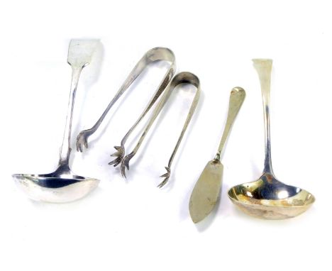 A George V silver cream ladle, Sheffield 1933, 2.18oz, together with a plated cream ladle, two pairs of plated sugar nips, an