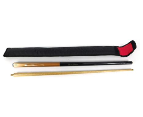 A BCE Custom Cues snooker cue, ARG26 in gold, size M, with material case. 