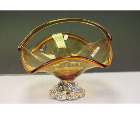 Murano glass fruit bowl with a white metal base in a Grapes design