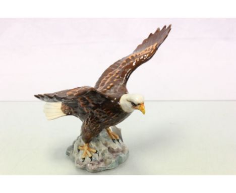 Beswick model of a Bald Eagle number 1018