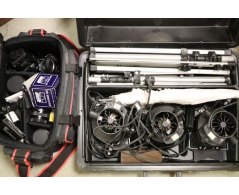 Collection of vintage camera equipment to include Pentax camera and camera background lighting equipment with case