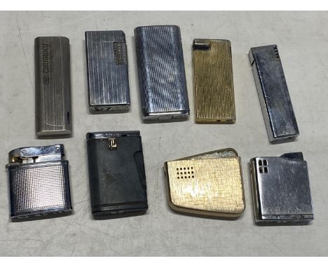 A job lot of assorted vintage lighters 